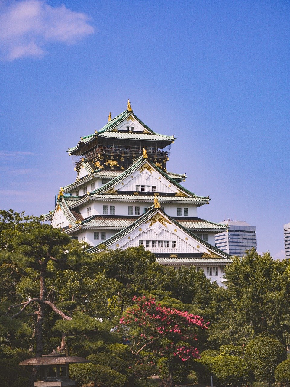 osaka castle, castle, landmark-6149850.jpg